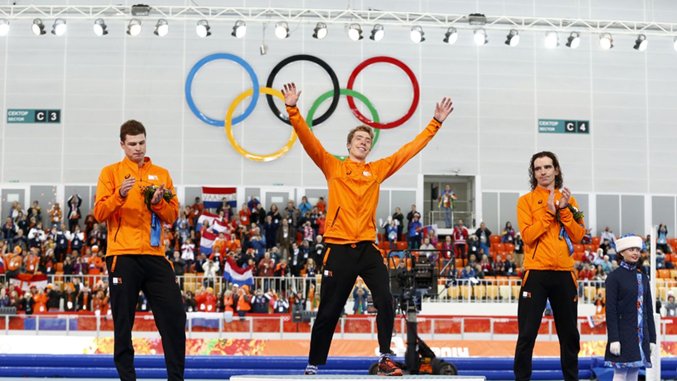 Olandezii, la a patra "triplă", după ce au ocupat locurile 1-3 în proba de patinaj viteză, 10.000 m