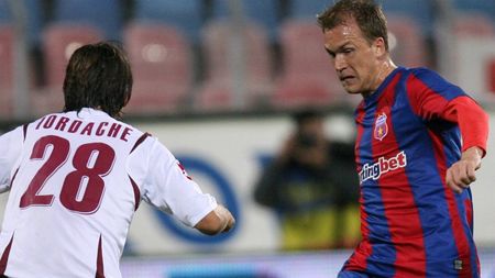 Iordănescu e nedumerit!** "Îl vedeam pe Kapetanos titular!"