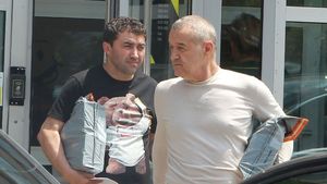 Gigi Becali a confirmat ProSport! "Toți băieții au acceptat scăderea salariilor cu 50 la sută. Joi se vor duce la bază". EXCLUSIV
