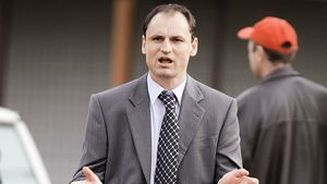 Bine ai revenit,Toni!