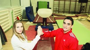 Marian Drăgulescu și Simona Amânar, inventatori de gimnastică!
