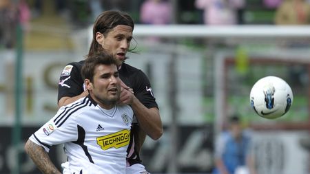 A fost dat afară de Universitatea Craiova, iar acum îi calcă pe urme lui Adrian Mutu. A semnat în Italia!