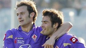 Fiorentina caută DISPERATĂ‚ un înlocuitor pe măsura lui Mutu! ** Șefii "viola" cred că l-au găsit: are 31 de ani și a marcat 7 goluri în ultimele 11 meciuri
