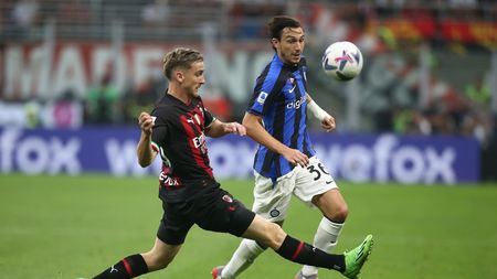 Spectacol în Derby della Madonnina: AC Milan a învins-o pe rivala Inter cu scorul de 3-2 și a urcat pe prima poziție în Serie A!