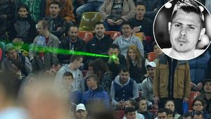 Experiment ProSport 2.0. Suporterul care a băgat raza laser în ochii adversarilor Stelei, identificat pe Facebook în 5 minute: "Știu că nu e în regulă. Îmi cer scuze!"