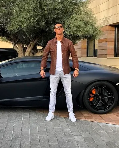 Averea colosală a lui Cristiano Ronaldo este atât de mare încât este mai bogat chiar și decât David Beckham