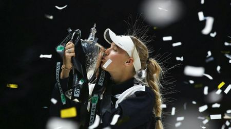 Ce mai face Wozniacki după ce a câștigat Turneul Campioanelor. Caroline s-a logodit și a luat o decizie radicală: "Nu mai pun mâna pe rachetă!"