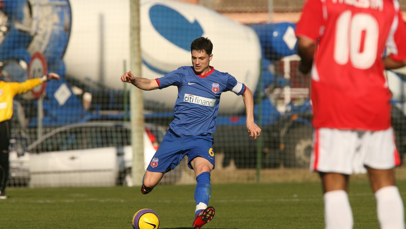 Vasilache: „ Rădoi să nu mai scuipe!"