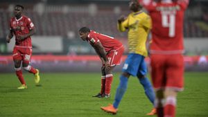 Cine intră-n "groapă", fără punct nu scapă! Astăzi se împlinesc două luni de când Dinamo nu a mai câștigat în campionat. De când nu s-a mai întâmplat acest lucru 