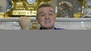 Transferul pe care Becali îl regretă: "Îmi pare rău și mă enervez că nu l-am luat și pe el, cred că va fi valoros" + cei doi jucători care l-au impresionat: "Sunt 'bombe'!"