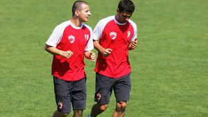 "Cu Zicu și Niculescu în teren Dinamo e favorită la titlu!"