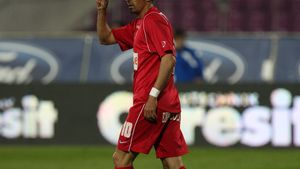 Dănciulescu: „Trebuie să mă sacrific și să joc cu Steaua"
