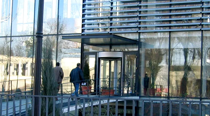 FRF amână întâlnirile** cu AJF și cluburile din Liga a III-a