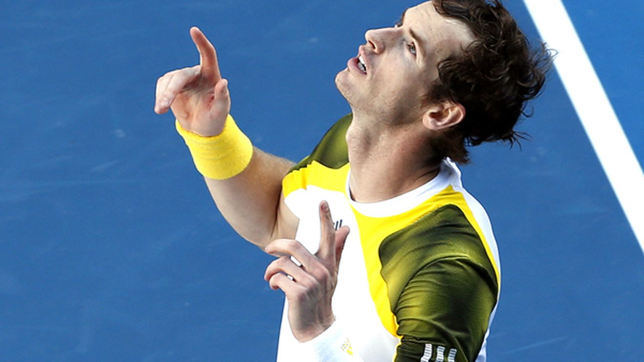 Andy Murray s-a calificat în semifinale** la Australian Open după ce l-a învins pe Jeremy Chardy