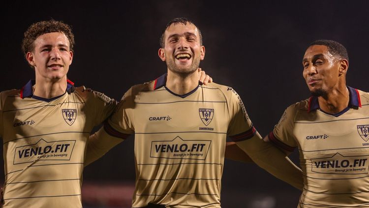 Dinamo l-a transferat pe „Vardy al Olandei”: „Va fi în lot cu FCSB!”