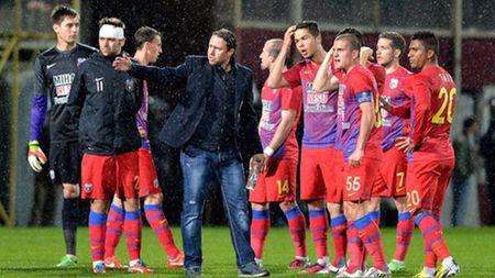 "Steaua a câștigat titlul într-un campionat foarte slab! Și cu eliminarea Ajax-ului s-a exagerat!"** Ienei temperează euforia roș-albaștrilor