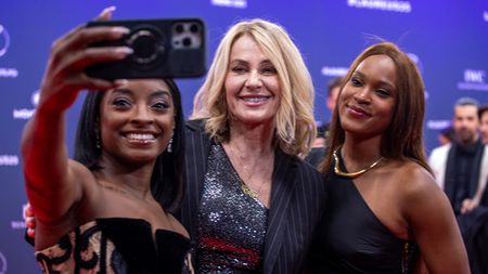 Nadia Comăneci, despre cum fiul ei a fost „strivit” de performanțele uluitoare ale zeiței de la Montreal. Comparația cu Ianis Hagi și Gică Hagi: „Eu știu cât e de greu”