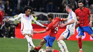 Fotbalistul supersonic a fost remarcat în FCSB – Lyon, iar Chelsea trebuie să achite 50.000.000 de euro pe masă pentru transfer