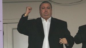 Iancu: "Nu vom folosi culorile alb-violet în etapa următoare"