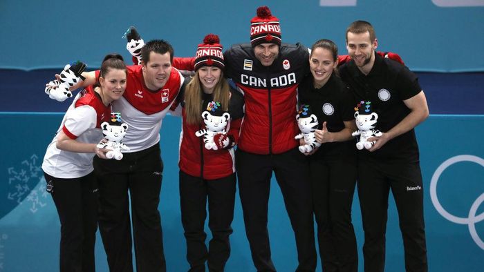 Rusia vrea să scape de sancțiuni, dar deocamdată "nu poate"! Un nou sportiv din această țară, medaliat la PyeonChang, a fost testat pozitiv la un control antidoping. Cazul de dopaj s-a consemnat la ... curling