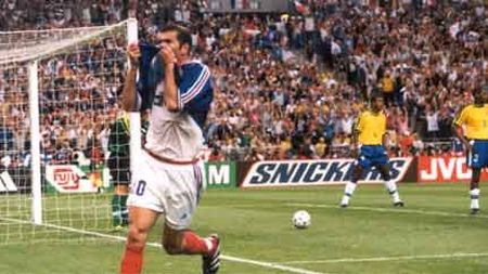 Franța `98, meci demonstrativ cu o selecționată mondială