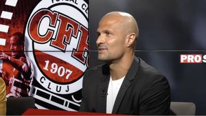 Geraldo Alves îl pune la zid pe Dan Petrescu pentru situația în care a ajuns Claudiu Petrila la CFR Cluj: „Ceva se întâmplă, e vina lui” | EXCLUSIV ProSport SPECIAL
