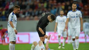 Anunț apocaliptic: "La Pandurii se destramă totul, e fraudă mare acolo!". Detalii spre plecarea lui Edi Iordănescu la CS U Craiova
