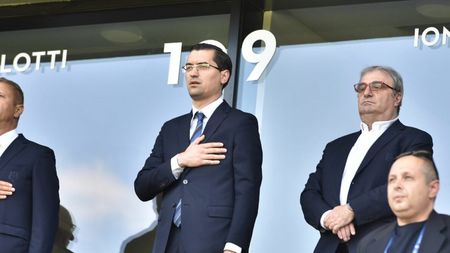 Florin Prunea, dezvăluirea care distruge FRF: „E un impresar în Federație care sună președinții de club și le spune ce antrenor să pună! Nu-l pot da afară, că dacă fac asta, sare totul în aer! Boom!” | VIDEO EXCLUSIV ProSport Live