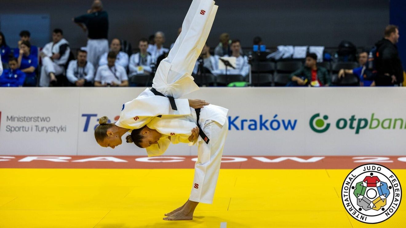 Alina Chelaru și Alina Zaharia sunt campioane mondiale la judo-kata! Mesajul președintelul FRJ, Cozmin Gușă: „O performanță excepțională ce le consolidează palmaresul bogat pe care-l au sub tricolor”