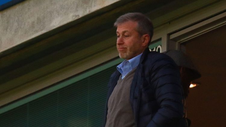 Ce se întâmplă cu cele 2,6 miliarde de lire sterline din averea lui Roman Abramovici blocate de guvernul britanic