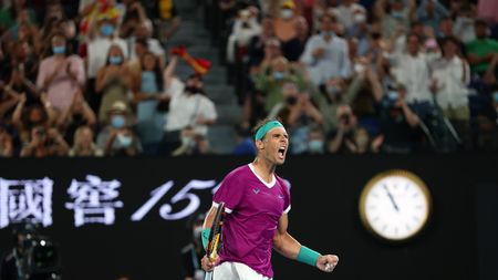 Marele Rafael Nadal a cucerit Australian Open 2022 după o revenire epică în finala cu Daniil Medvedev! Video Online. „Matadorul" i-a depășit pe Djokovic și Federer la numărul de Grand Slam-uri