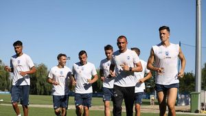 A revenit „sifonul” la Universitatea Craiova. Cine e omul care „toarnă” tot conducerii. EXCLUSIV