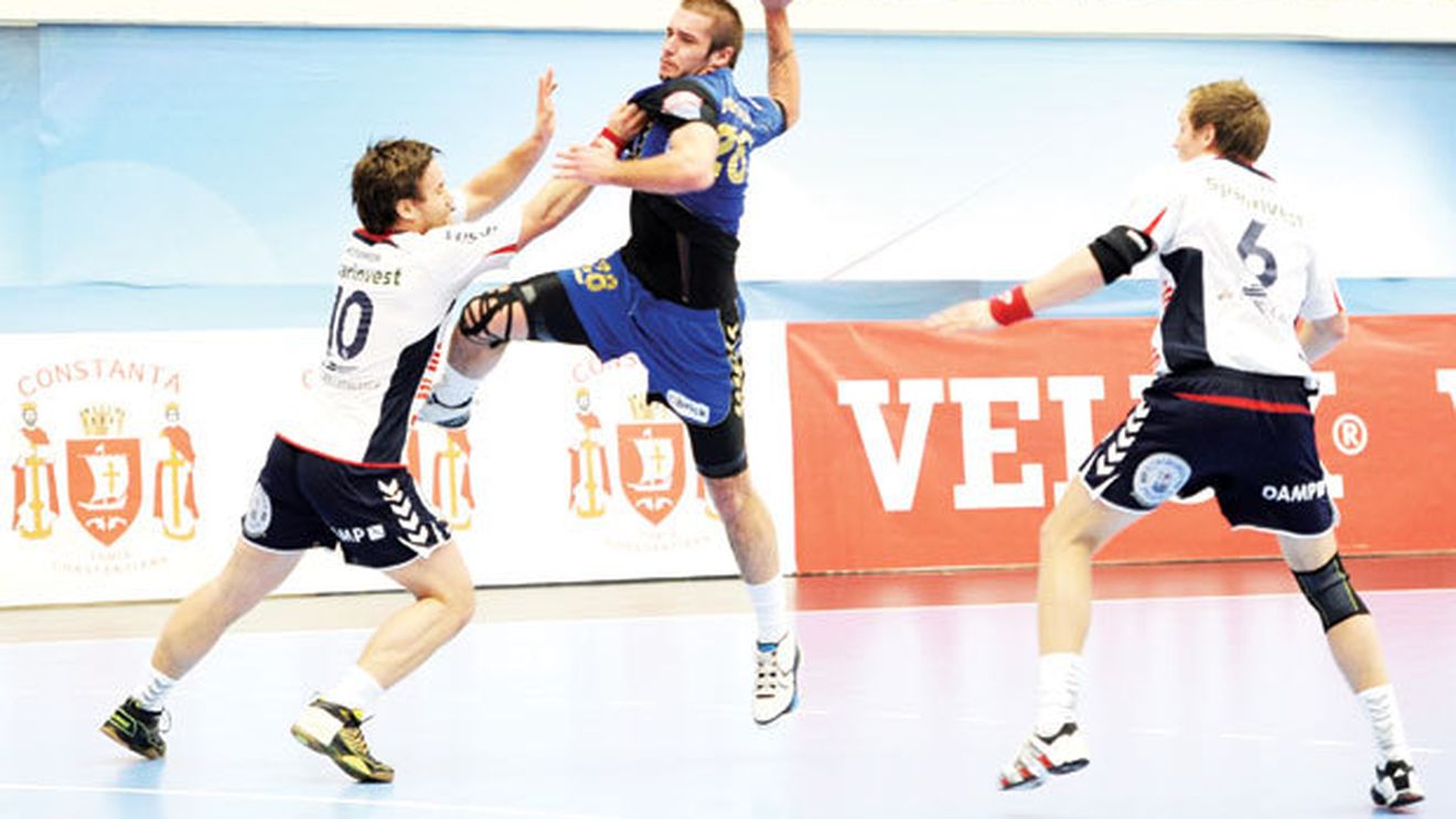 Tot mai departe de optimi