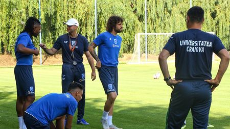 INTERVIU | Papură: "Rezultatele vor schimba opinia fanilor față de mine". Ce obiective are antrenorul Craiovei, câți jucători a urmărit în ultima perioadă și ce presimțire are pentru tragerea la sorți din Europa League