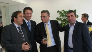 Ultimul om care a pierdut alegerile în fața lui Mircea Sandu voia să-l aducă pe Hagi președinte de onoare la FRF! Cristi Borcea l-a lăudat: "Înseamnă că a muncit pentru voturile astea. Au fost multe" | SPECIAL