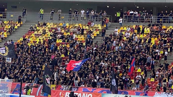 „Steaua suntem noi!” Câți fani au venit să o susțină pe FCSB la meciul cu Shakhtar Karagandy, din Conference League | GALERIE FOTO