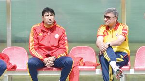 Proiectul "Pițurcă 2016" este egal cu zero:** "Fanii i-au arătat cartonașul roșu lui Mircea Sandu"