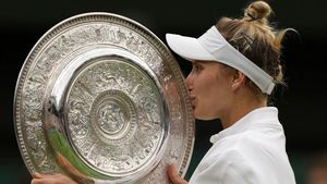 Marketa Vondrousova, discurs savuros după triumful incredibil de la Wimbledon: „Am făcut pariu cu antrenorul, mâine mergem să ne tatuăm!" Cehoaica, sacrificii uriașe înainte să scrie istorie