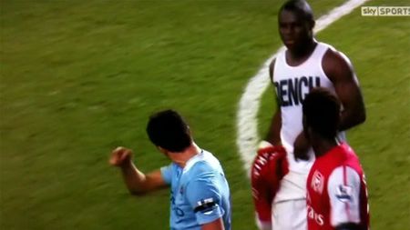 VIDEO Pantilimon a scăpat la limită de o sarcină nedorită!** A fost la un pas de a fi nevoit să își apere un coleg de furia "tunarilor"