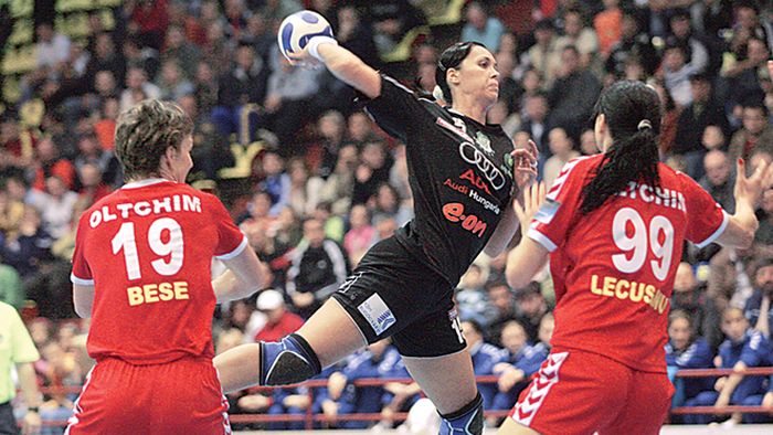 "Oltchim și Gyor sunt favorite în grupa C a Ligii Campionilor"