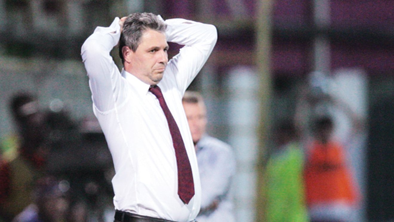 Șumi: "Cât a costat 'bricheta'?"** Gigi: "5.000 â‚¬, cât mi-ai cerut tu în cazinou!"