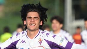 Încă un puști român face spectacol în Italia. Gol decisiv pentru „micul Mutu” de la Fiorentina | VIDEO
