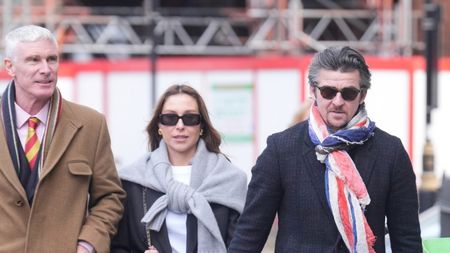 Milionarul din fotbal e acuzat că a băut 5 sticle de vin şi a lovit-o cu piciorul în cap pe soția lui