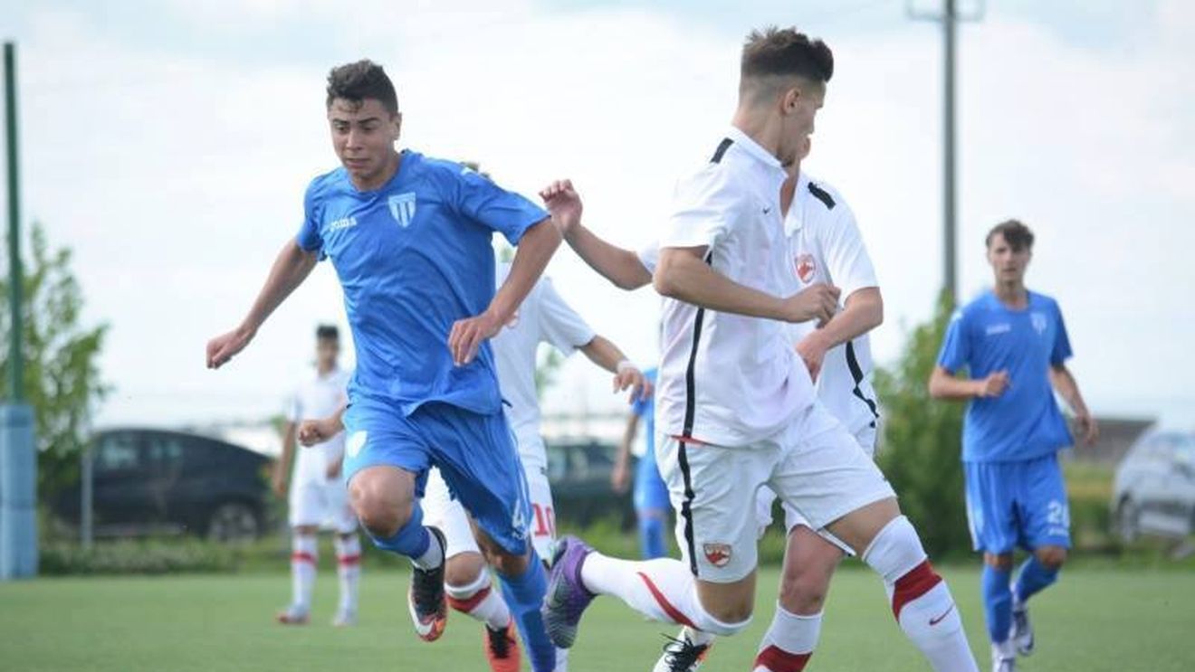 EXCLUSIV | Povestea lui Vlad Screciu, primul jucător din Liga 1 născut după 2000. Pentru ce campionat puternic din Europa se pregătește și mărturia despre colegii lui de școală: "Îi văd cum își strică viața"