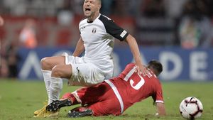 "Nu pot să înțeleg, n-ai cum să dai așa ceva. Gol mai valabil n-am văzut!". Llullaku, extrem de supărat pe Hațegan: "Poate deranjăm"