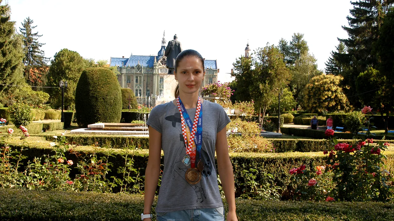 Spadasina Simona Pop a cucerit bronzul la Europeanul de scrimă de la Montreux
