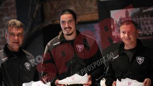 FOTO Primele ghete personalizate ale unei echipe românești!** Jucătorii sunt îmbrăcați și încălțați din banii suporterilor