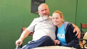 Tenisul feminin și părinții: mai mereu o ecuație complicată!** Relație cu năbădăi