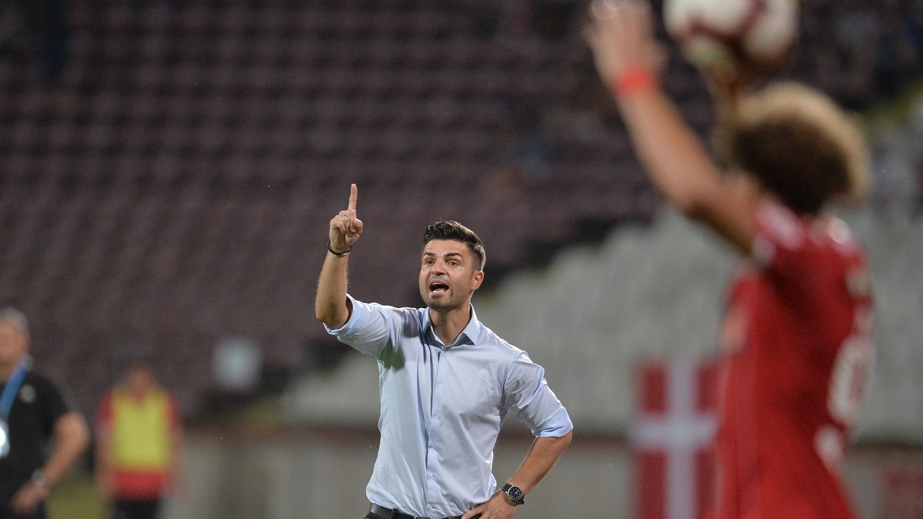 Discursul lui Bratu după victoria la limită obținută de Dinamo. "Mitraliera" a refuzat să vorbească despre noile transferuri: "Sunt mândru de lotul meu"
