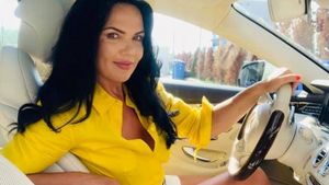 Soția lui Ilie Năstase surprinde după ce a decis să divorțeze! Ce spune despre Bentley-ul primit cadou de la fostul tenismen